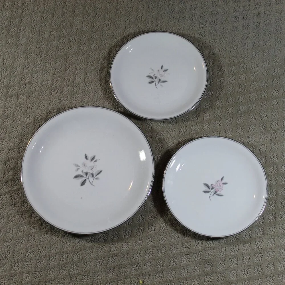 Set of 3 Noritake China ROSALES 5790 1 Dinner Plate 10 3/8